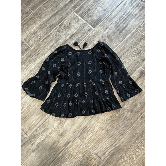 Persaya Girl Black Boho Peasant Top Geometric Print Bell Sleeve Tie Neck Small - Picture 2 of 3